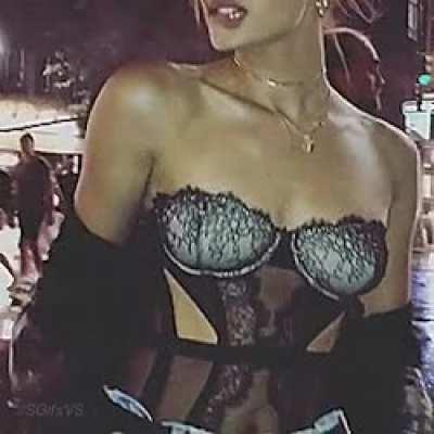 Taylor been a tease.