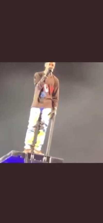 Thanks, I hate Travis Scott staring at a dead body of a fan while still singing