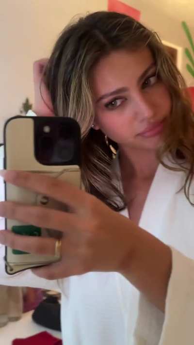 Tiktok (@katarinademe) she deleted it.  ( 