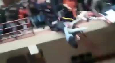 [LFO] Traumatic Accident on a Crowded Walkway at a Bolivian University