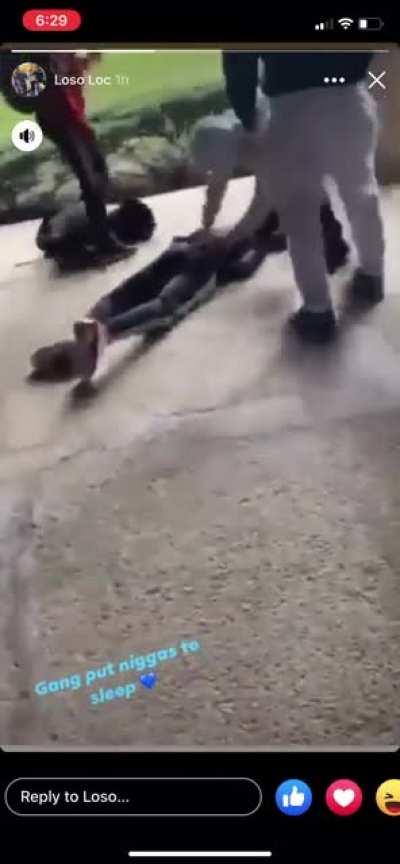 Bronx NYC highschool aged gang members fight eachother, and one guys buddy steps in to knock a guy out
