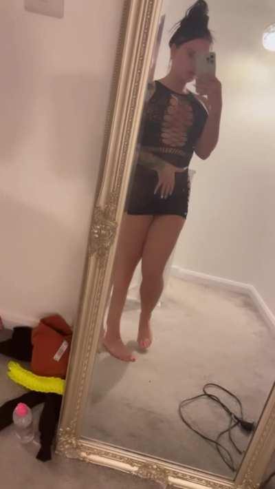 I’ll masturbate for the 3 guys who appreciate my milf body