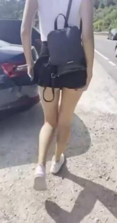 Fun fact: i mostly go outside with my ass being plugged