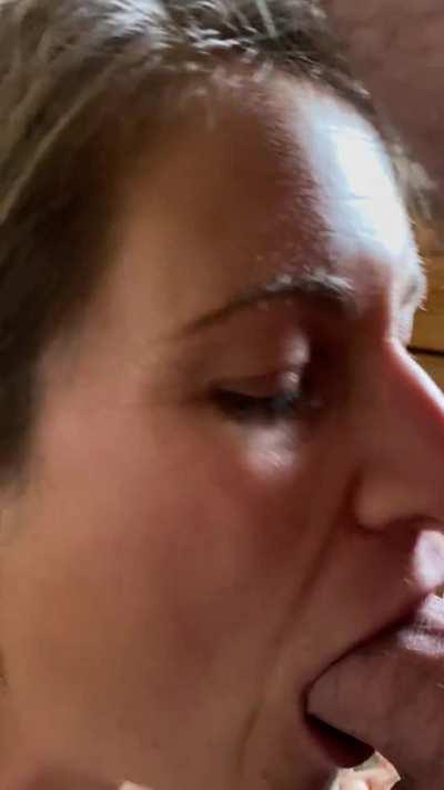 Amateur milf sucking cock in kitchen