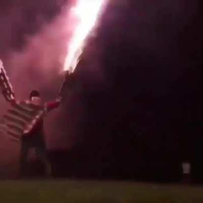 to pedindo pelo carinha lá