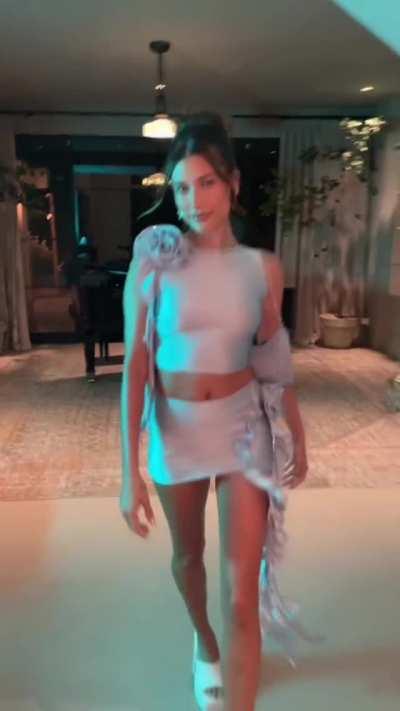 ‘Rhode’ Party w/ Kendall