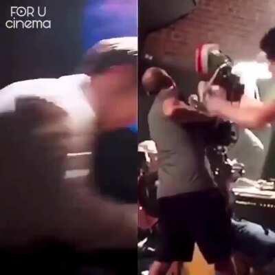 In La La Land (2016), a single camera recorded the scene with Emma Stone dancing and Ryan Gosling playing the piano.