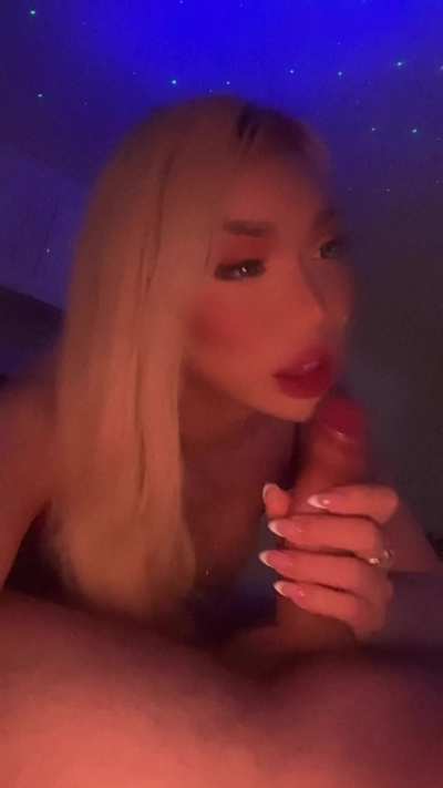 Would you let a trans girl give you head?