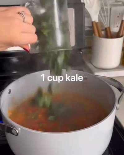 The best healthy veggie soup EVER