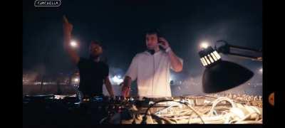 Skrillex x Hamdi - ID (feat. Taichu) 