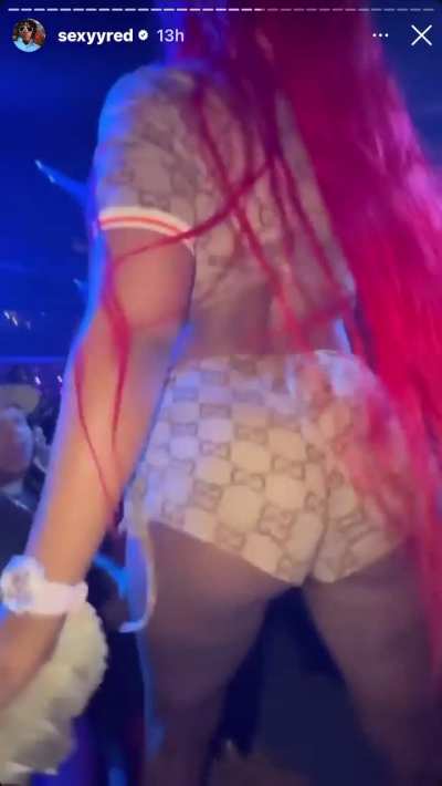 Big Sexyy shaking it for Sosa