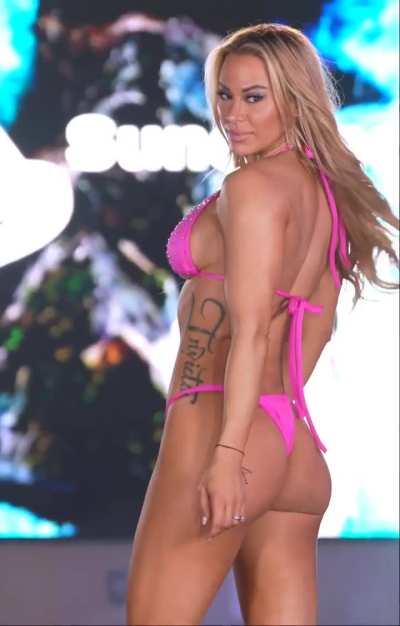 Kindly Myers - Sunshine Siren, Vegas Swim Week 2025 (normal and SloMo)