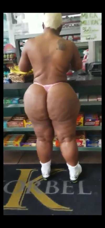 Mizzjadathyck gives 0 Fucks: Completely naked in public!