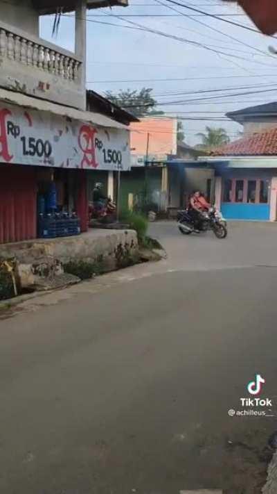 Spiderman : Earning Money to Go Home