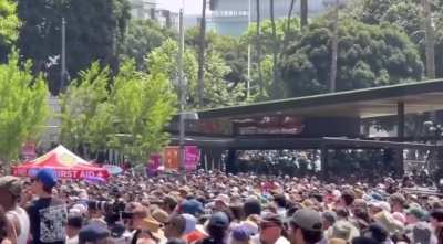 HAPPENING NOW: Over 35,000 people have gathered for the Bernie Sanders “Fighting Oligarchy” rally in Los Angeles
