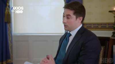 Jonathan Swan has just killed the President of the United States