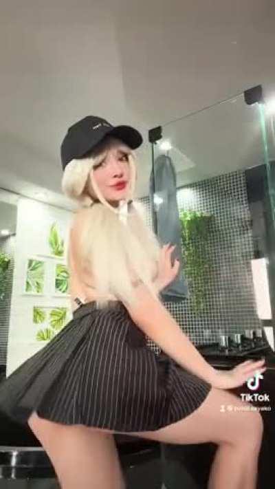 Panties?? Sorry i have no idea of what is this