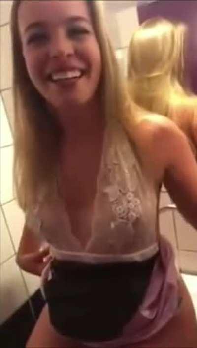 WCGW peeing in a sink