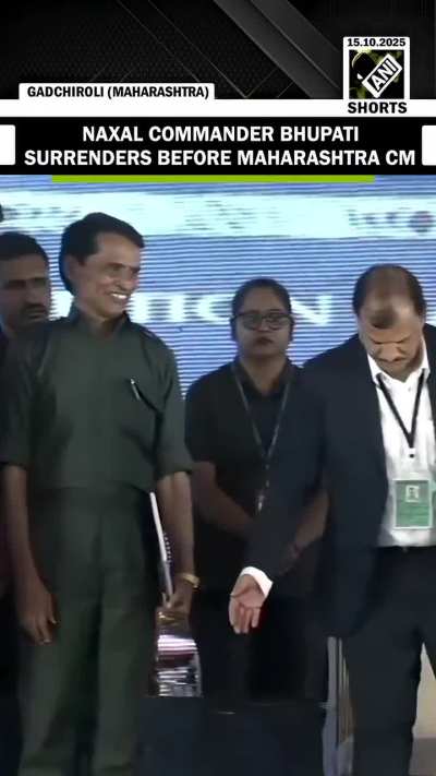 Gadchiroli - Naxal commander Bhupati surrenders before CM Devendra Fadnavis. 60 others follow. After surrender, CM Devendra Fadnavis award him Indian Constitution.