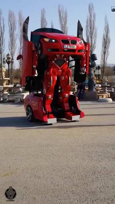 Letrons – первая в мире BMW, способная превращаться в трансформера