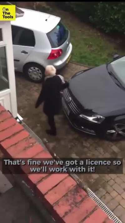 Karen dosent want people doing their job