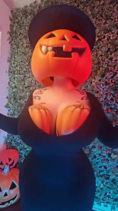 WHOA (HAPPY HALLOWEEN)