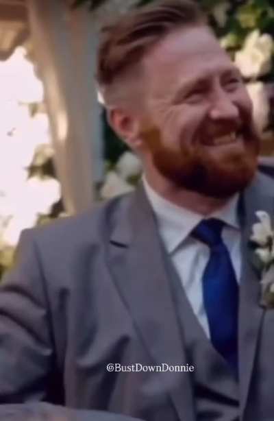 Groom gets emotional seeing his bride for the first time