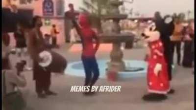 Spoidermen from Pakistan😳