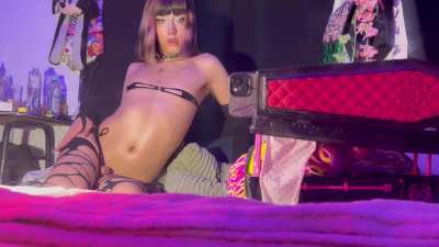 The masculine urge to look like a succubus and seduce whoever I want