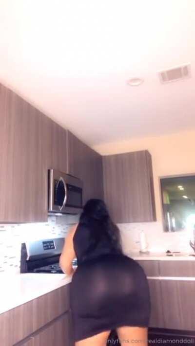 Take ‘em off and shake that ass 😚