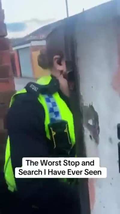 U sprayed my eye as well 😂