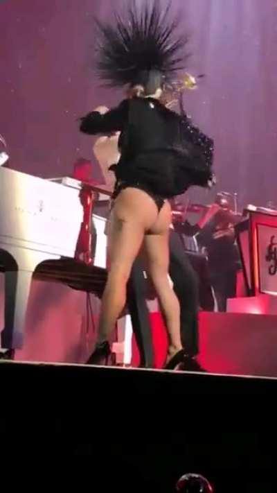 Lady Gaga flashes her big, juicy, jiggling asscheeks onstage