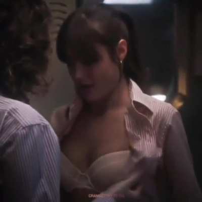 Hailee Steinfeld or Ella Purnell