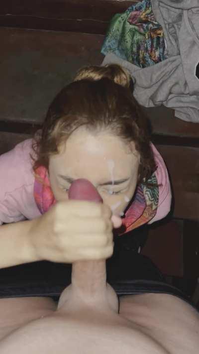 I love risky public facials 🥵