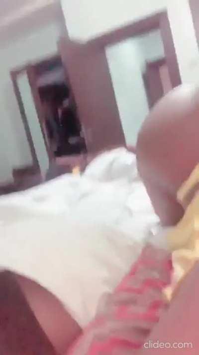 yellow g 🍑💦👅👅😍