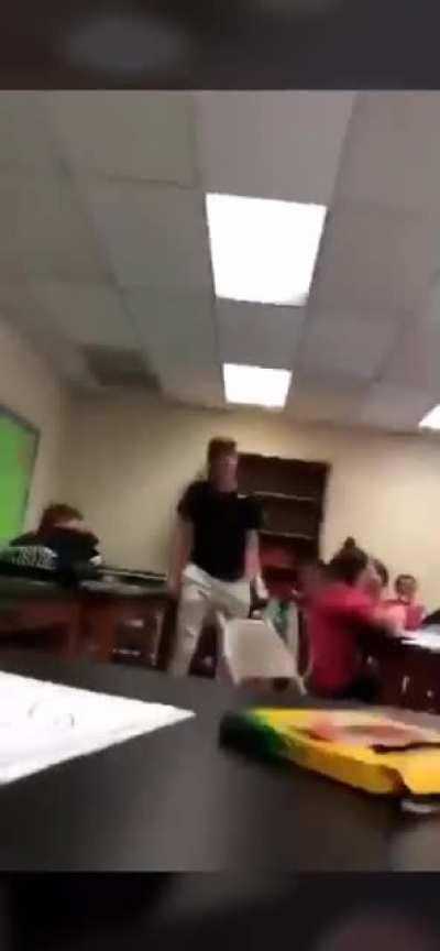 A justified one hitter quitter after this kid’s sister was getting harassed at school