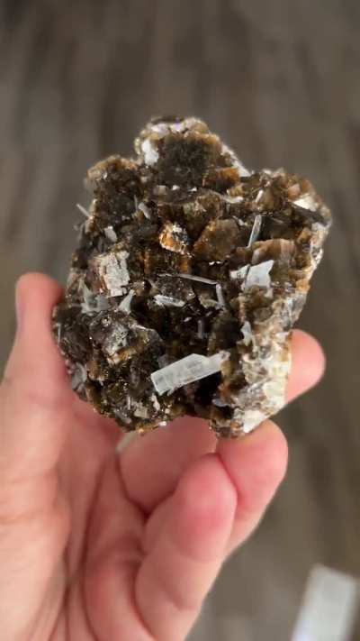 Root beer fluorite, Ohio