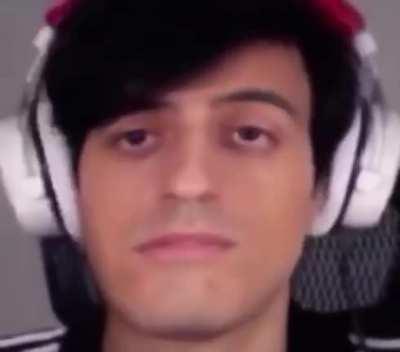 Davie sings Baka mitai