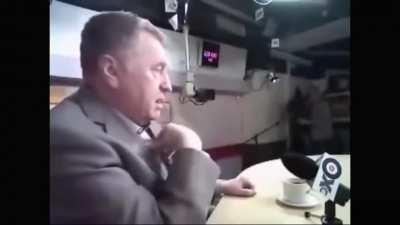 Что бы видно было всем. Нострадамус отдыхает.