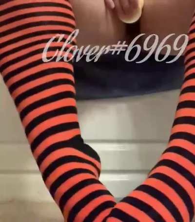 Show me your juicy cock! %35 off my OF for a limited time! 