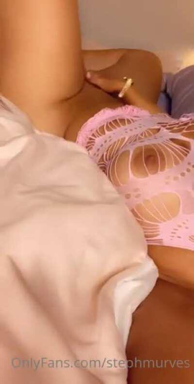 I paid 70$ for this vid if yall kno who she is yall kno im not bullshittin lol this is why yall got me I spend the big bucks and u spend a lil 10$ to 25$ join premium