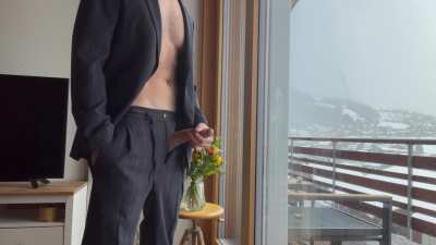 Come to my office and leave leaking