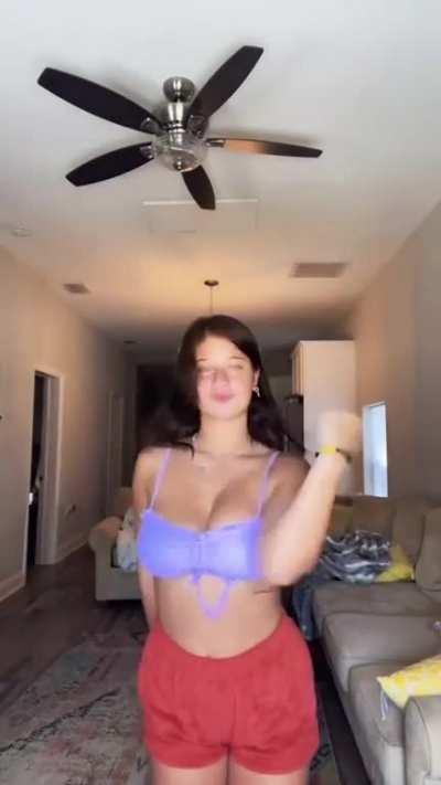 tiktok @lilibernardi1