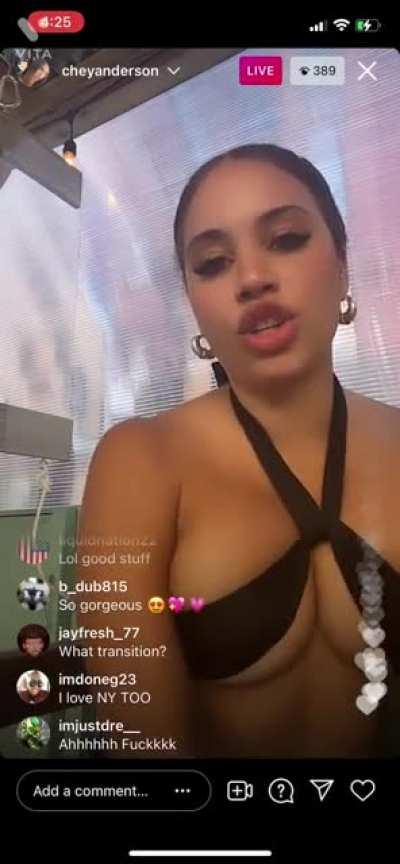 Wish She Went Live More😶