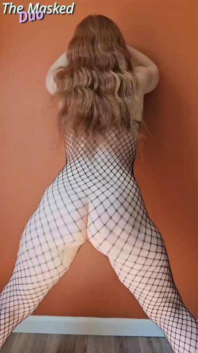 Just a petite redhead who loves shaking her ass