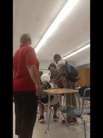 The longer version of the fight between a fight kid who had 3 ice packs later on and a African Kid with diabetes