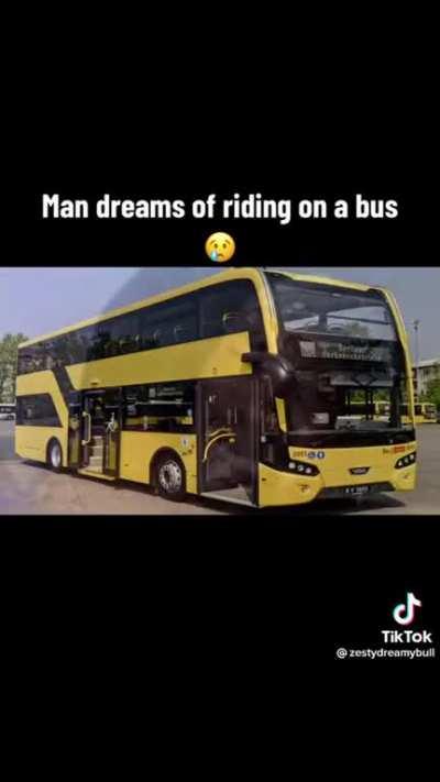 Does anyone have the first clip in this video?