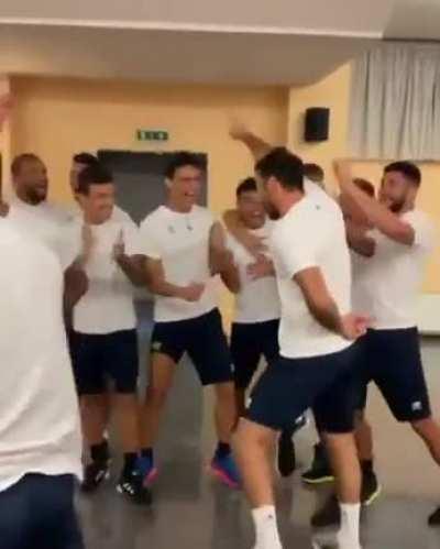 Buffon and his quick hands