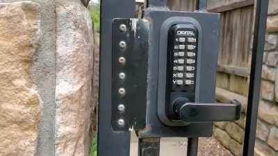 100% Inpenetrable Security Gate