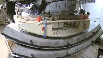 A modern technique for lifting four-tonne pre-cast concrete blocks using vacuum suction
